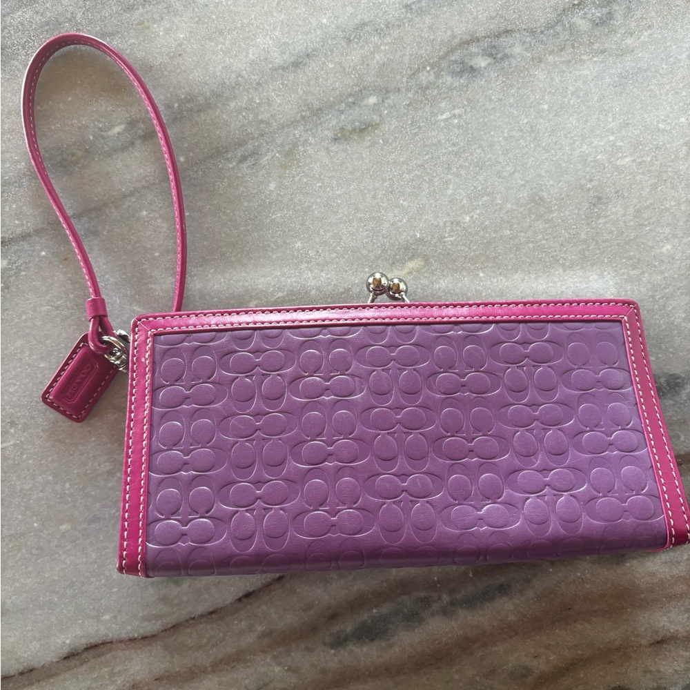 Y2K Coach Wallet only used a few times